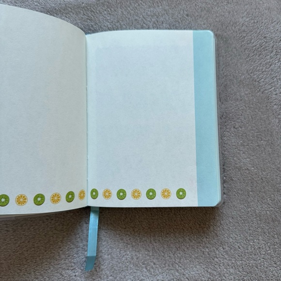 Miniso Sanrio Cinnamoroll Notebook - Picture 9 of 16